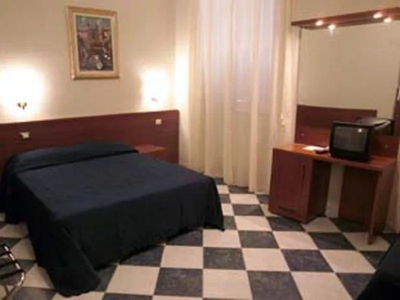 Hotel Anfiteatro Flavio Roma 3*,  Italia