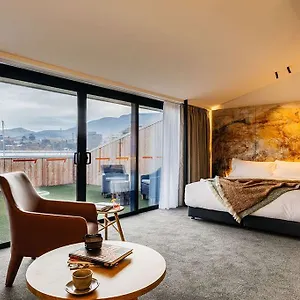http://macq-01-hotel.top-hotels-hobart.com