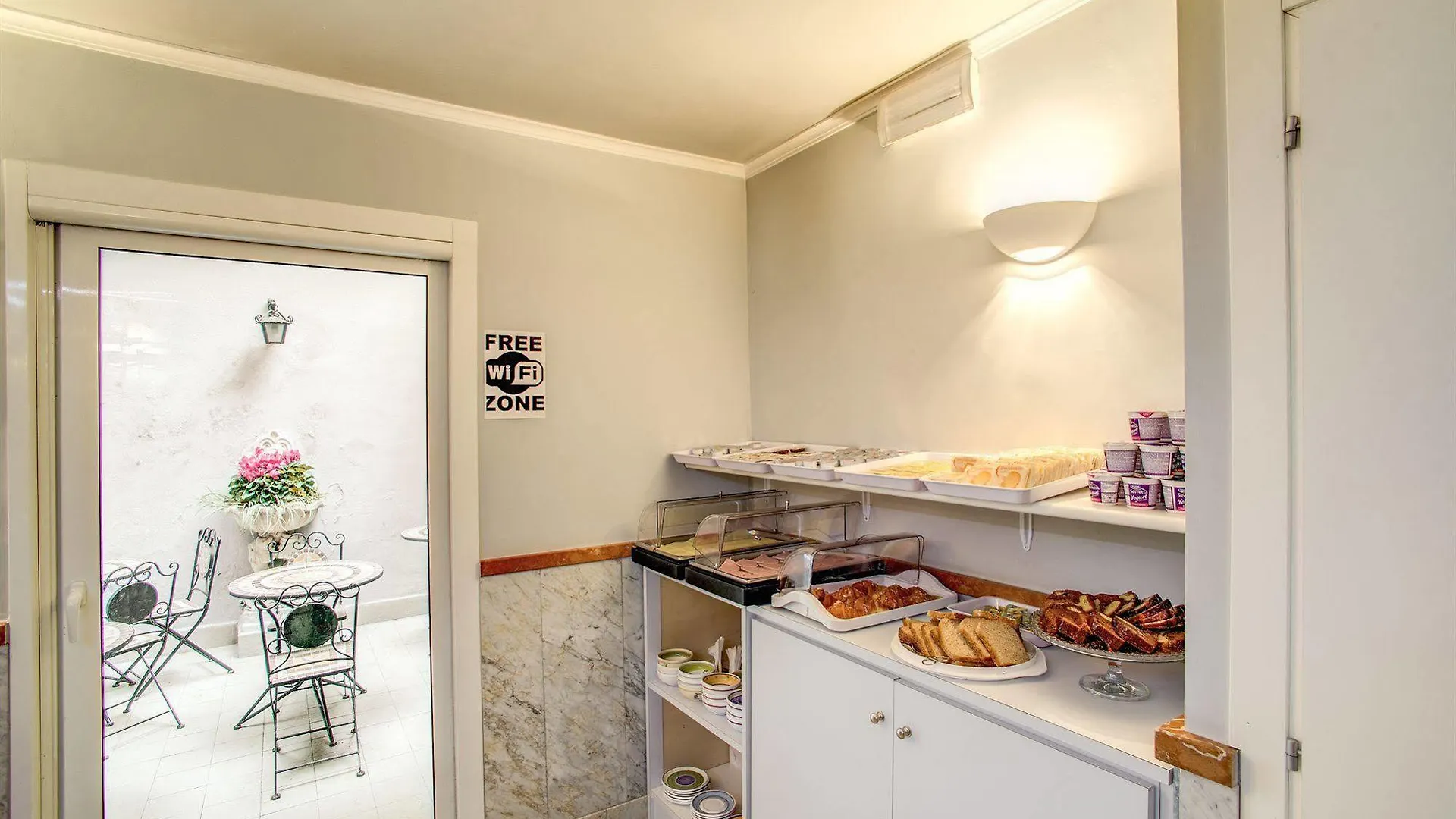 Hotel Anfiteatro Flavio Rome 3*,  Italy